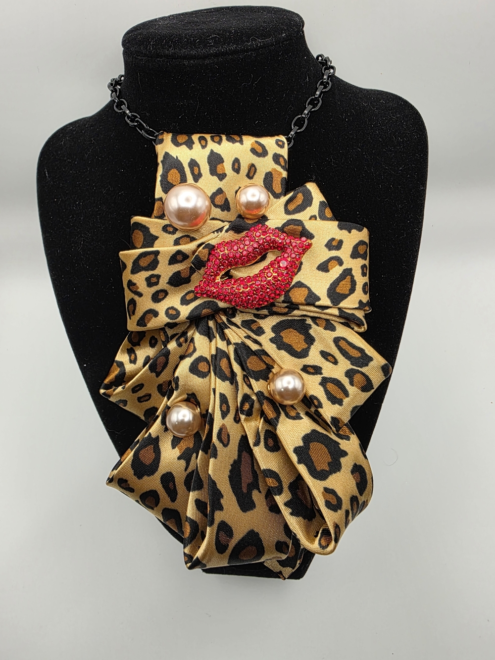 Tie Necklace | Leopard Silk